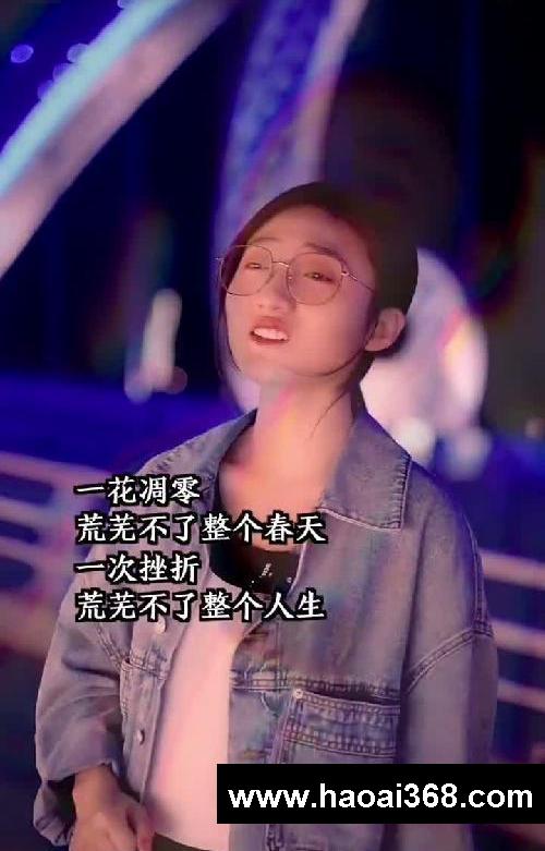 大概是风太大了,吹散了少年的童真,吹散了过往的云烟,也吹散了我们的曾经。大概是风太大了,吹乱了发梢,吹花了双眼,吹迷的心智,吹走了无数的青春。大概是风太大了,吹散了少年的一腔热血,吹走了少女的懵懂情思,吹落了金黄的梧桐树叶。#作文素材